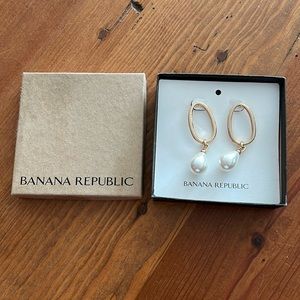 Banana Republic pearl earrings. New in box.  Never taken out.